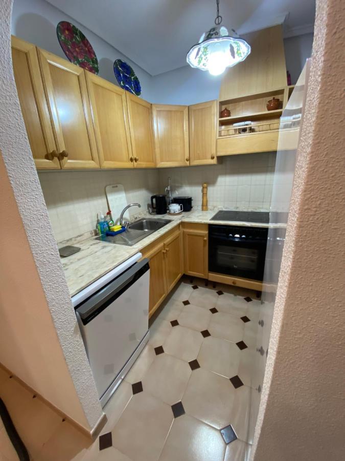 Orihuela Costa 2-Bedroom 1-Bath Renovated Vacation Rental On La Zenia Beach Ngoại thất bức ảnh